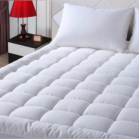 COPY - Easeland Mattress Pad - Queen Deep Pocket - Picture 1 of 9